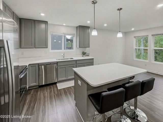 147 Blue Ridge Cir, Mt Washington, KY 40047