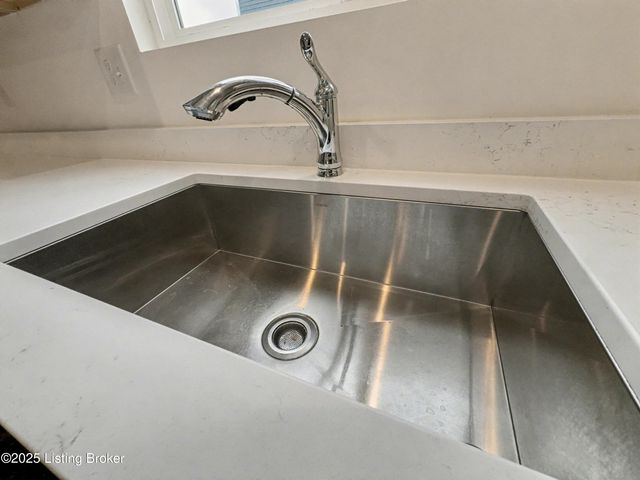 147 Blue Ridge Cir, Mt Washington, KY 40047