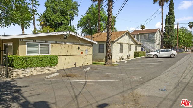 4561 Main Street, Riverside, CA 92501