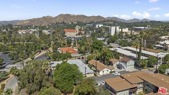 4561 Main Street, Riverside, CA 92501
