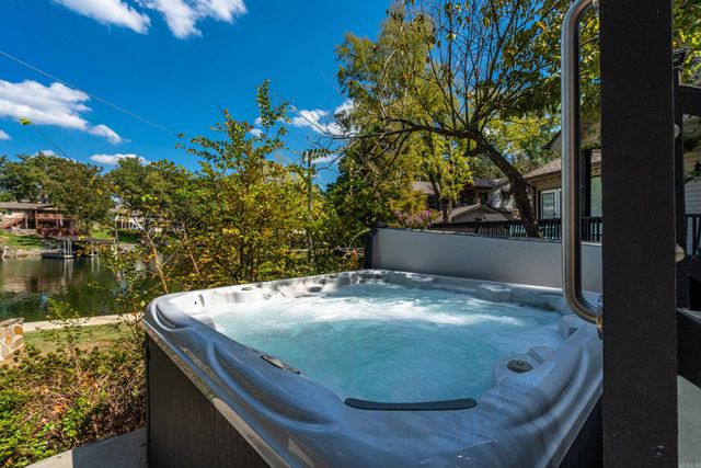 426 Windamere Terrace, Hot Springs, AR 71913