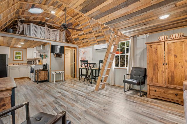 426 Windamere Terrace, Hot Springs, AR 71913