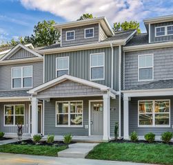 139 Quarry Point Dr # D-147, Clarksville, TN 37043