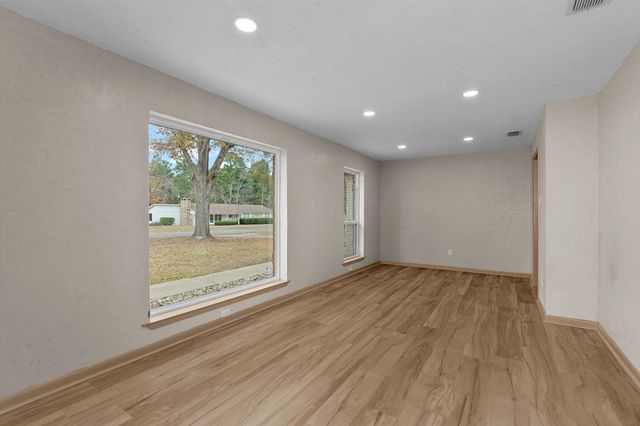 1908 Idylwood Dr, Kilgore, TX 75662