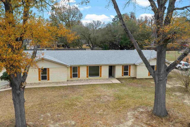 1908 Idylwood Dr, Kilgore, TX 75662