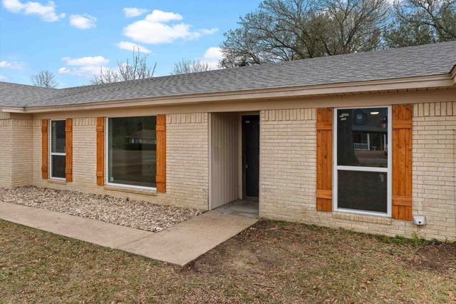 1908 Idylwood Dr, Kilgore, TX 75662