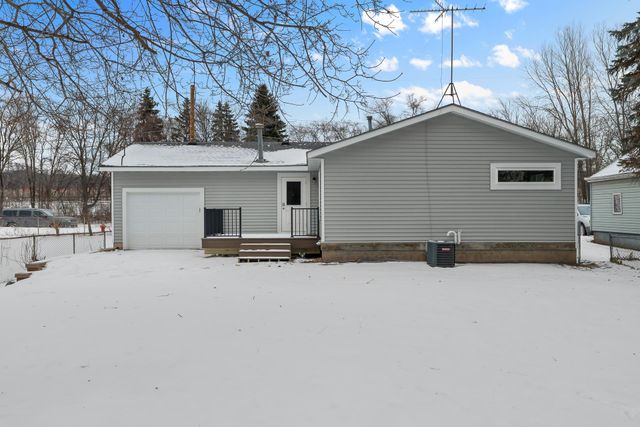 1621 4th Avenue, Newport, MN 55055