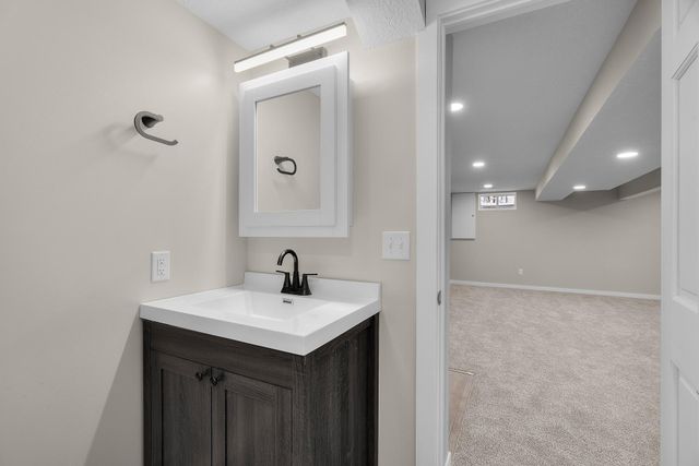 1621 4th Avenue, Newport, MN 55055