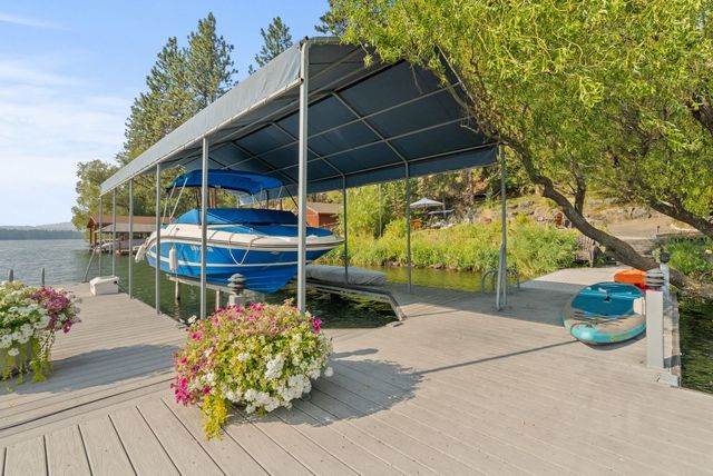 314 E Shore Rd, Nine Mile Falls, WA 99026