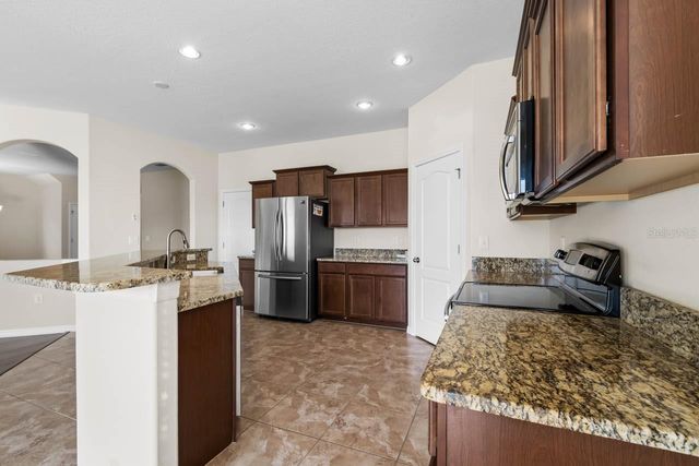 1504 OAK POND STREET, Ruskin, FL 33570