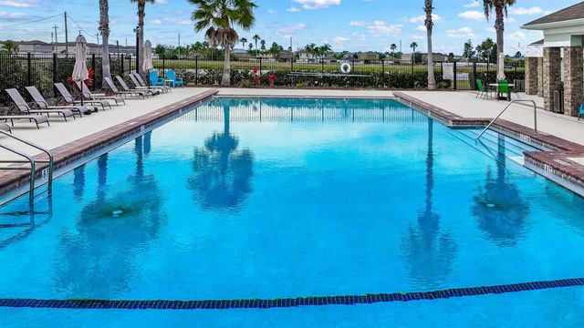 1504 OAK POND STREET, Ruskin, FL 33570