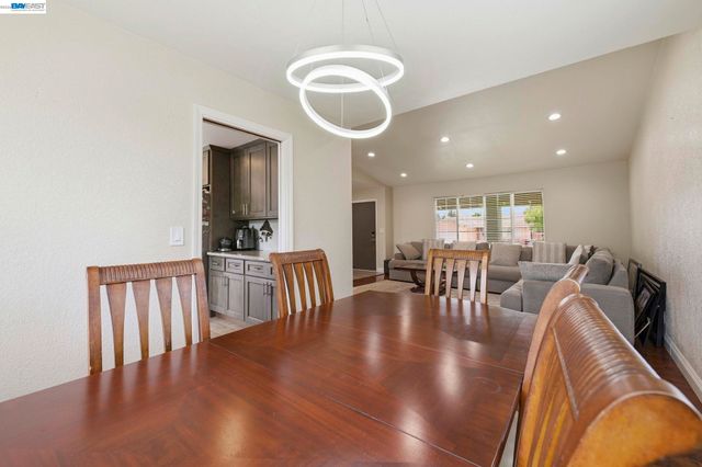30979 Granger Ave, Union City, CA 94587