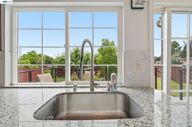 30979 Granger Ave, Union City, CA 94587