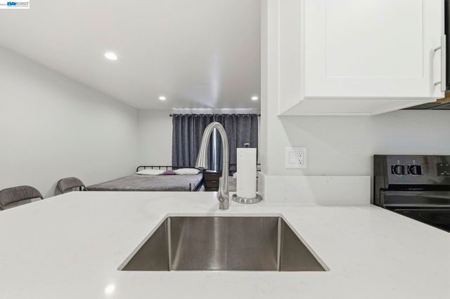 30979 Granger Ave, Union City, CA 94587