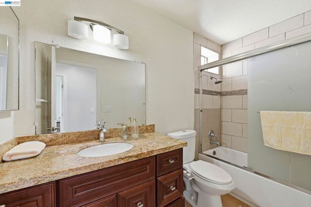 30979 Granger Ave, Union City, CA 94587