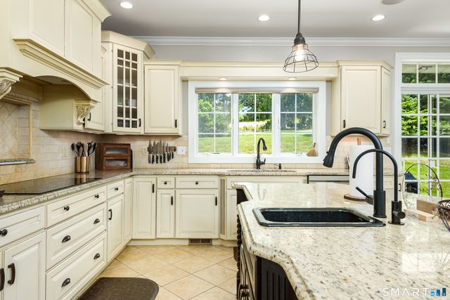 32 Pease Farm Road, Ellington, CT 06029
