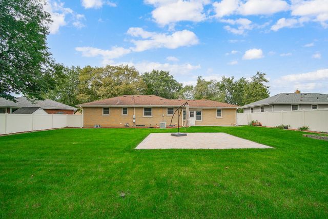 8939 Parrish Avenue, Highland, IN 46322