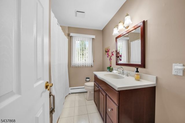 184 Andover Dr, Wayne Twp., NJ 07470
