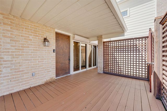 3123 Woodland Court, La Porte, TX 77571