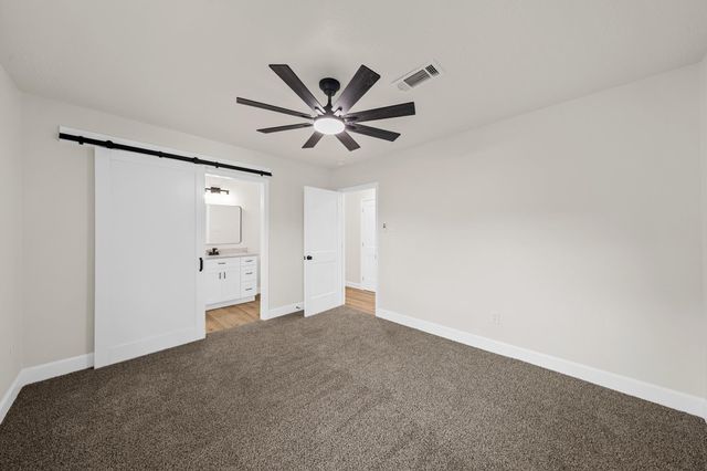 213 W Homan Street, Baytown, TX 77520