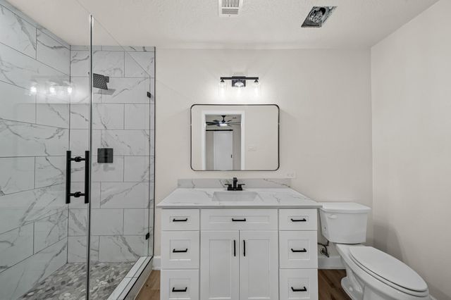 213 W Homan Street, Baytown, TX 77520