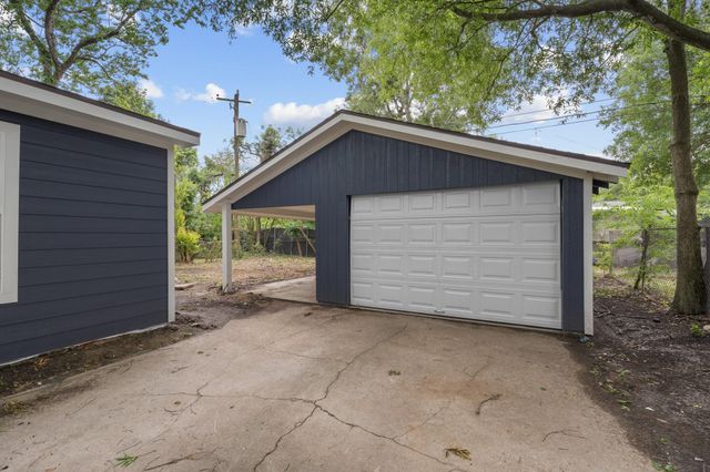 213 W Homan Street, Baytown, TX 77520