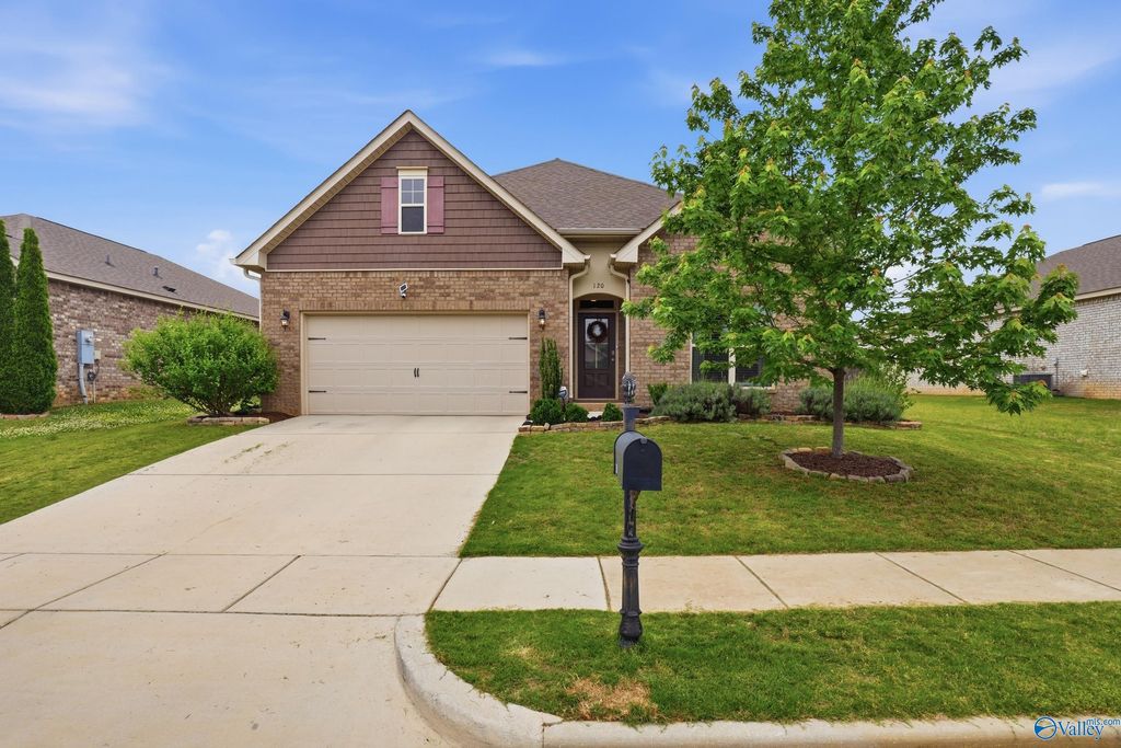 120 Fourstar Lane NW, Madison, AL 35757