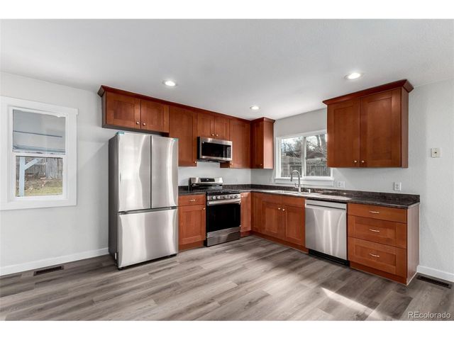 1920 Carrol Ct, Thornton, CO 80229