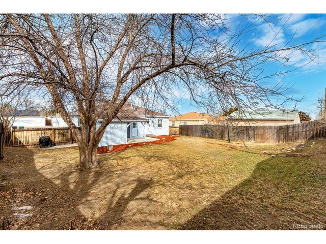 1920 Carrol Ct, Thornton, CO 80229