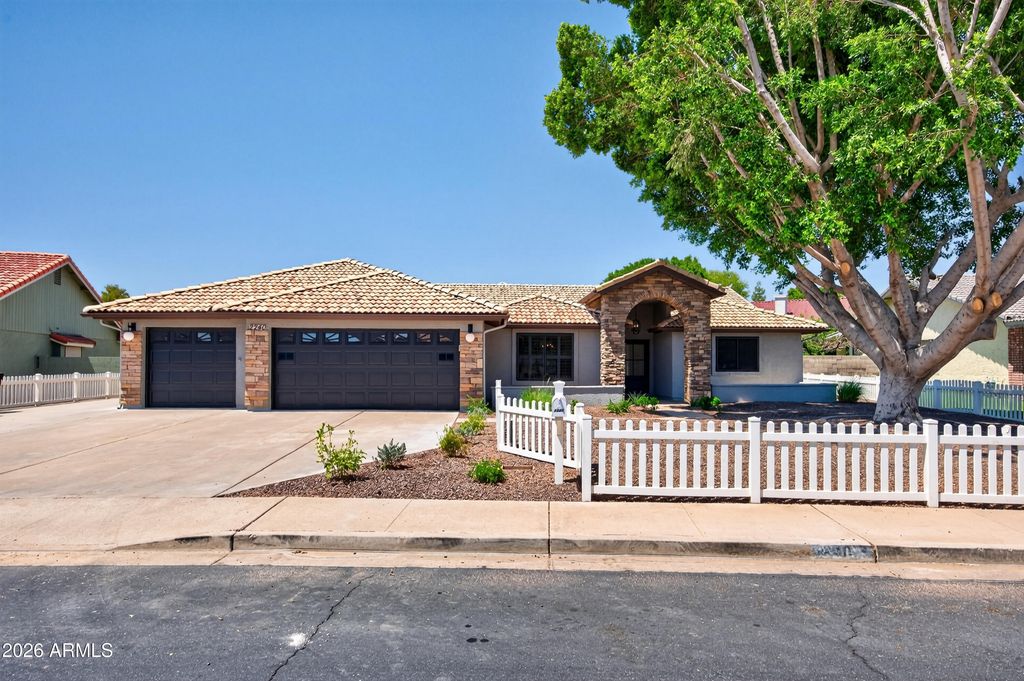 2240 N GAYLORD --, Mesa, AZ 85213