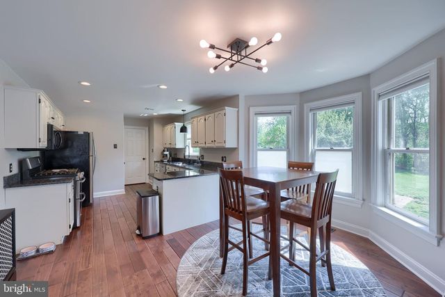 354 W CHARLOTTE ST, Millersville, PA 17551
