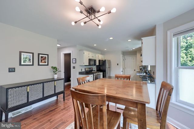354 W CHARLOTTE ST, Millersville, PA 17551