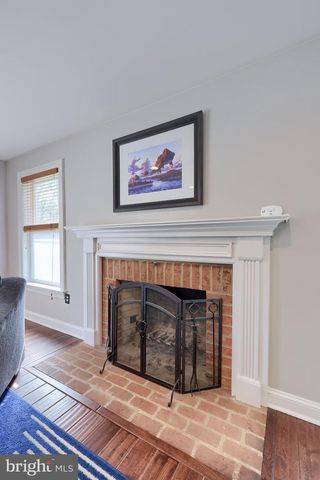 354 W CHARLOTTE ST, Millersville, PA 17551