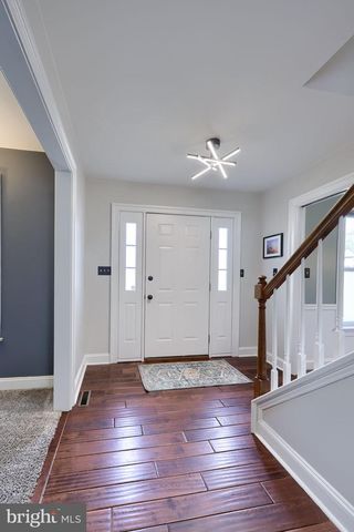 354 W CHARLOTTE ST, Millersville, PA 17551
