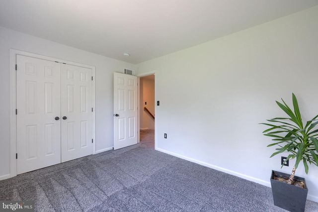 354 W CHARLOTTE ST, Millersville, PA 17551