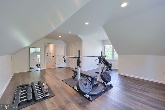 354 W CHARLOTTE ST, Millersville, PA 17551