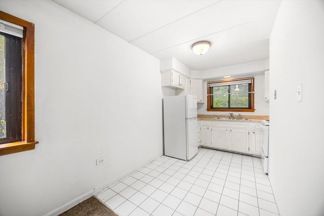 109 S Elmwood Avenue 2, Oak Park, IL 60302