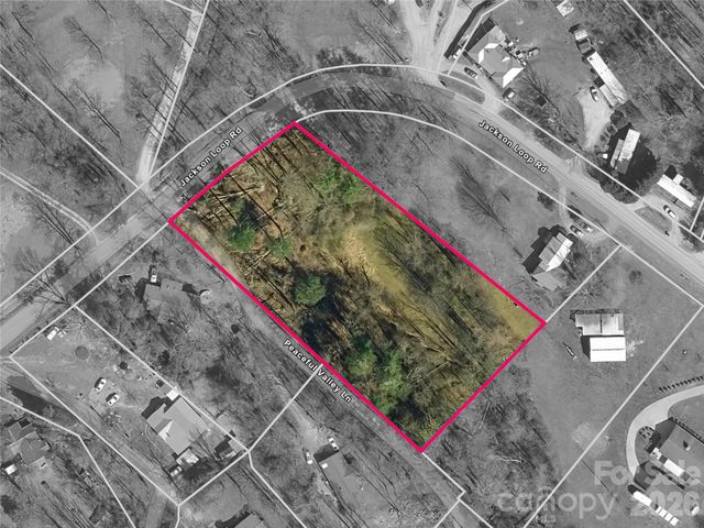 000 Jackson Loop Road 3, Flat Rock, NC 28731