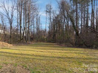 000 Jackson Loop Road 3, Flat Rock, NC 28731