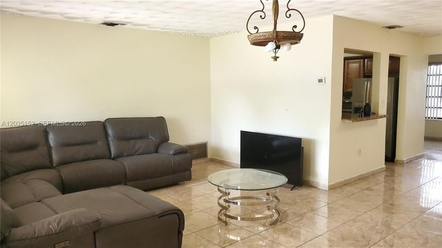 7607 Dilido Boulevard, Miramar, FL 33023