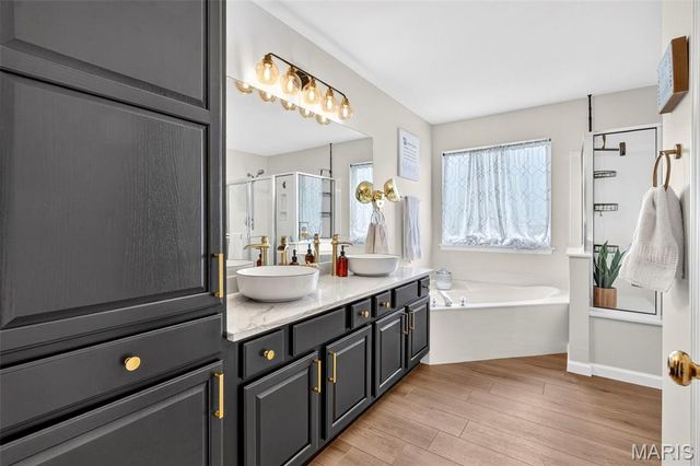 938 Saint Joachim Drive, O'fallon, MO 63366