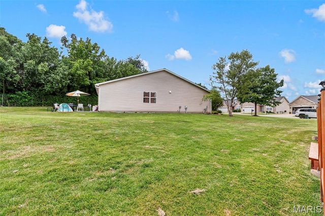 938 Saint Joachim Drive, O'fallon, MO 63366