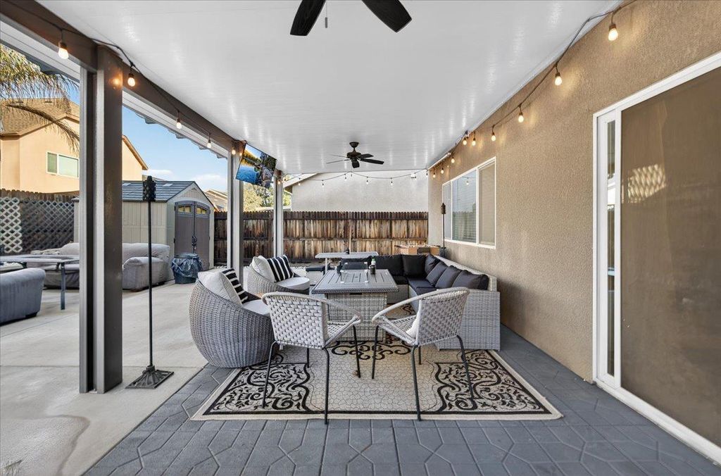 Image 59 of property listing at 2148 La Canada, Clovis, CA 93619
