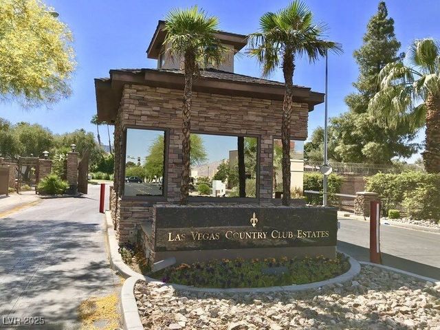 668 Oakmont Avenue 1715, Las Vegas, NV 89109