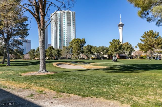 668 Oakmont Avenue 1715, Las Vegas, NV 89109