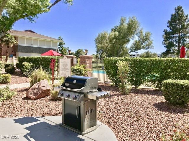 668 Oakmont Avenue 1715, Las Vegas, NV 89109