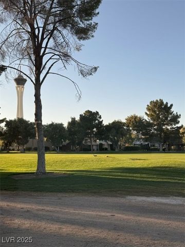 668 Oakmont Avenue 1715, Las Vegas, NV 89109