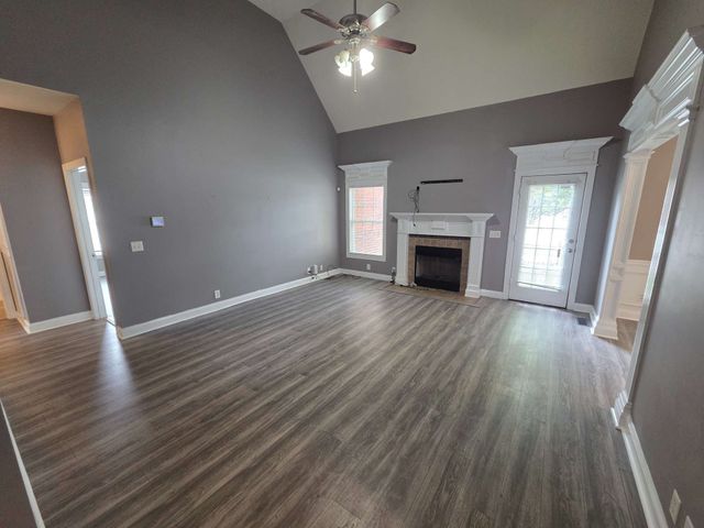 3606 Geneva Dr, Murfreesboro, TN 37128