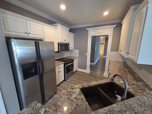 3606 Geneva Dr, Murfreesboro, TN 37128