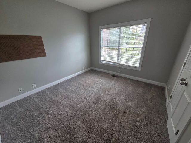 3606 Geneva Dr, Murfreesboro, TN 37128